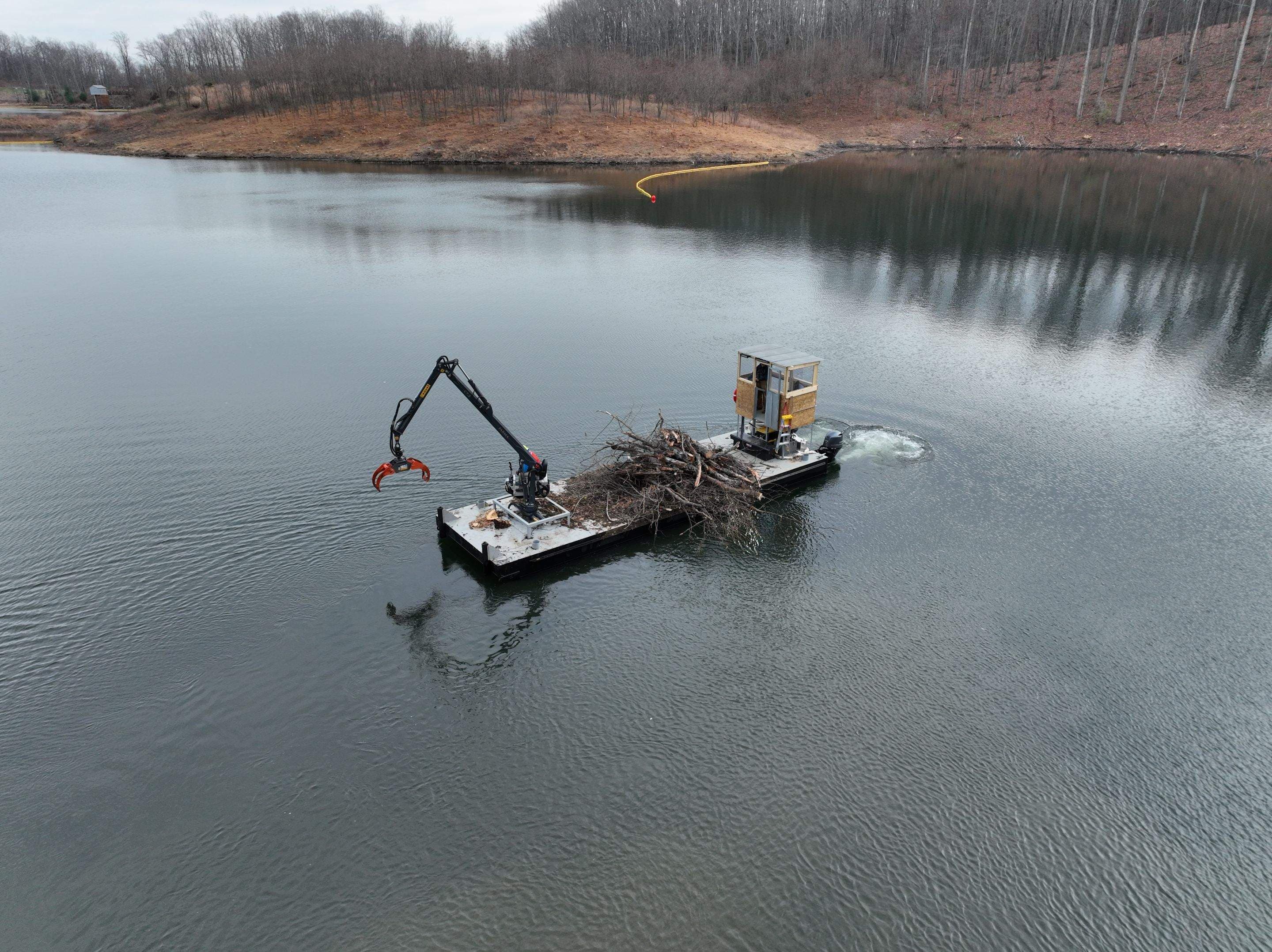 Grapple Barge Power and Capacity