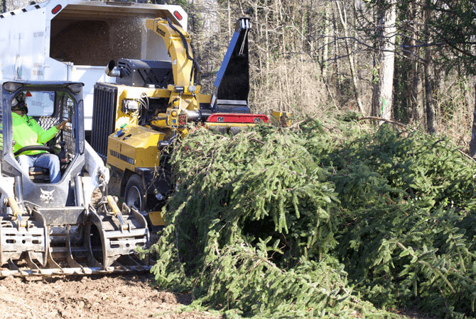 Vermeer Brush Chipper Power Demonstration